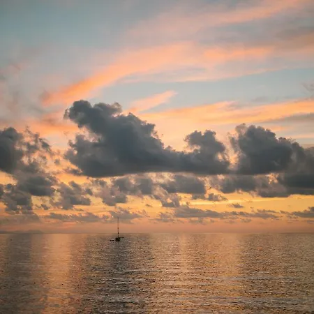 Blue Bay Lejlighedshotel 4*