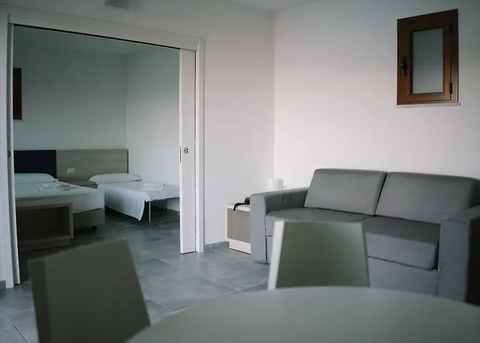 Blue Bay 4* تْشيفالو