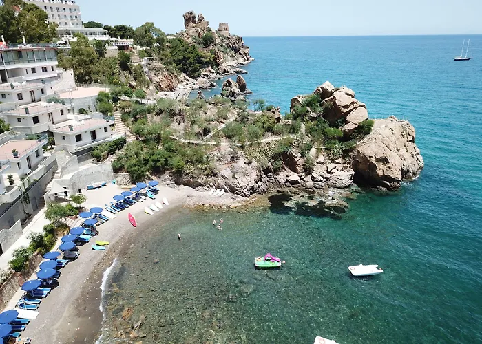 Blue Bay شقة فندقية 4*