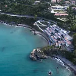 Hotel apartamentowy Blue Bay 4*