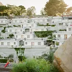 Hotel apartamentowy Blue Bay 4*