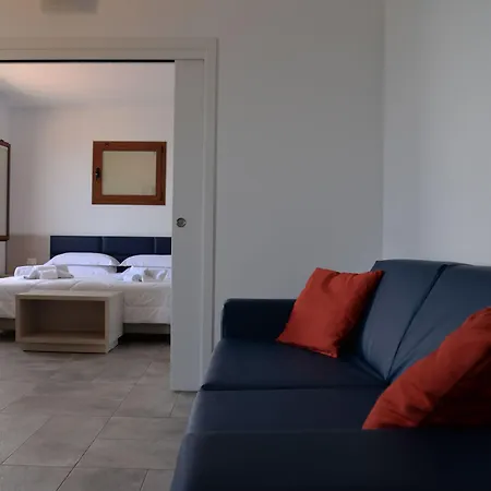 Aparthotel Blue Bay 4*