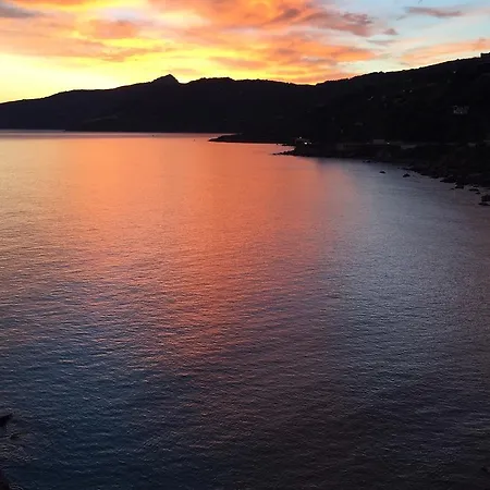 Ξενοδοχείο με διαμερίσματα Blue Bay 3*