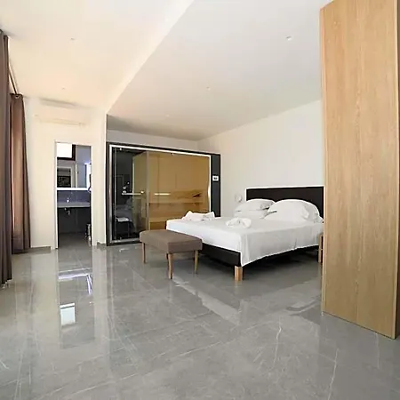 Blue Bay Aparthotel 4*