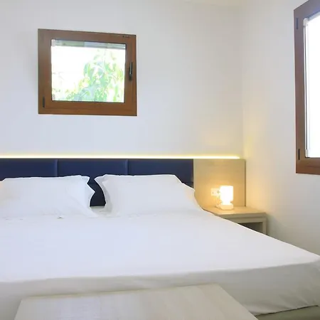 Ξενοδοχείο με διαμερίσματα Blue Bay 3*
