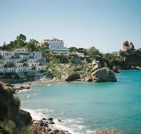 Ξενοδοχείο με διαμερίσματα Blue Bay 3*