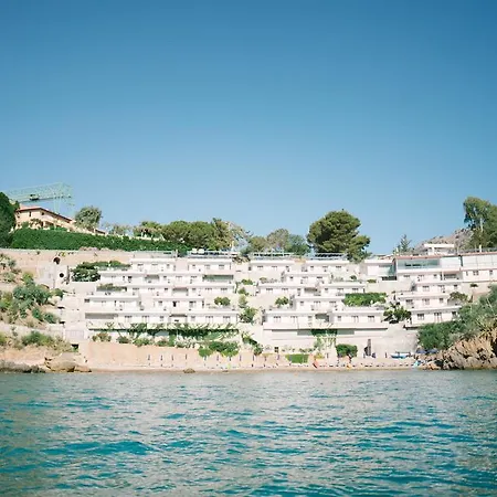 Blue Bay 4*
