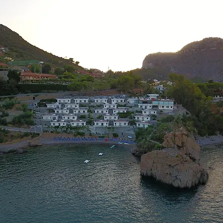 Blue Bay Aparthotel