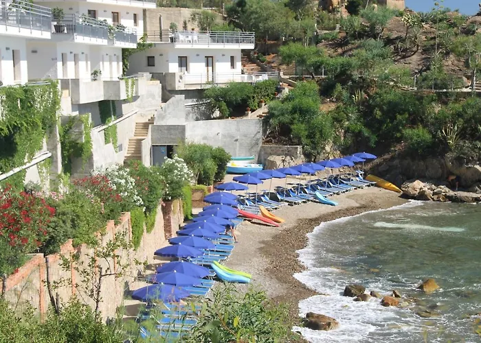 Blue Bay Apart-hotel 4*