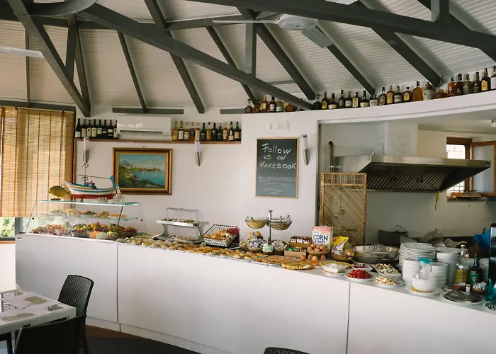 Blue Bay تْشيفالو