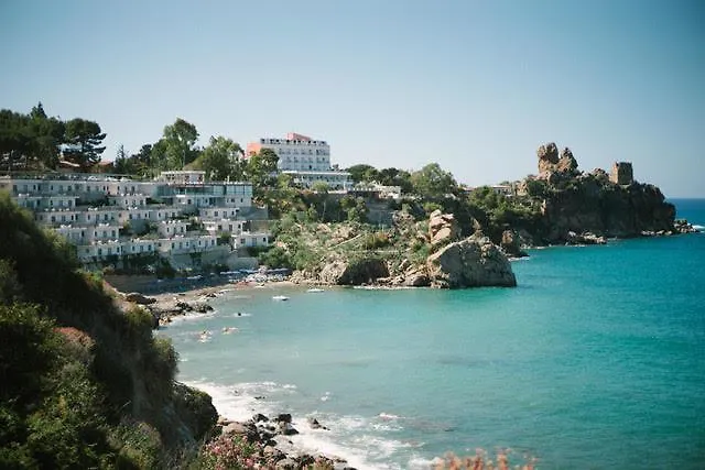 شقة فندقية Blue Bay 4*