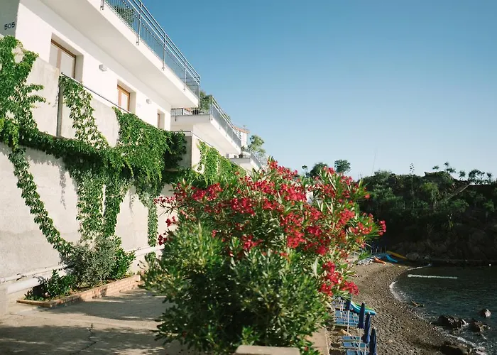 Blue Bay 4* تْشيفالو