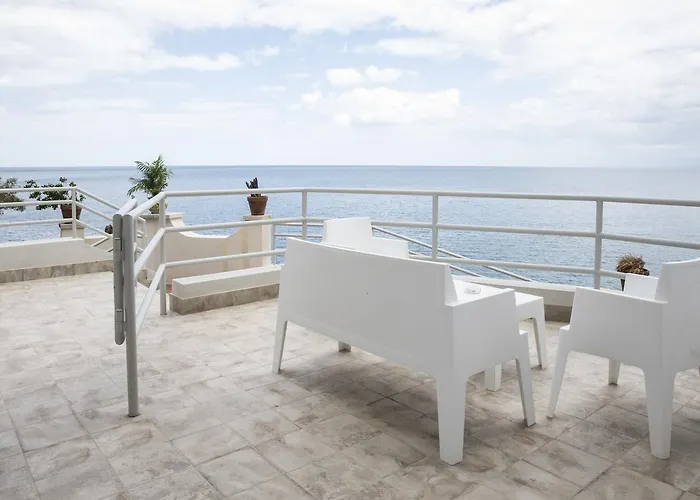 Blue Bay 4* تْشيفالو